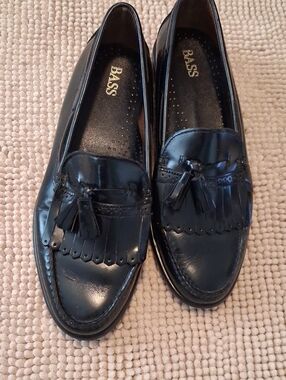 Bass Black Patent Tassel Kiltie Loafers